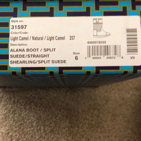 Tory Burch Alana Boot/Camel - Size 6 - Picture 6 of 6